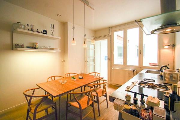 Immeuble à vendre    4 pièces •  La Rochelle