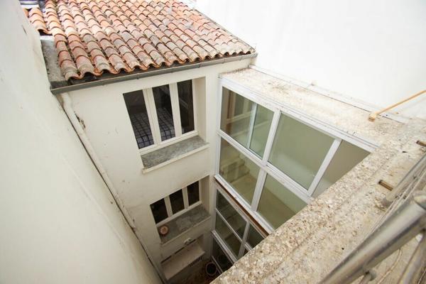 Immeuble à vendre    4 pièces •  La Rochelle