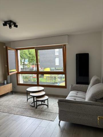 Appartement
                                                                                                                                                                                                                                                                                                                        2 pièce(s)                                                                                                                                                                                                          1 chambre(s)                                                                                                                                                                                                          40.2  m²
