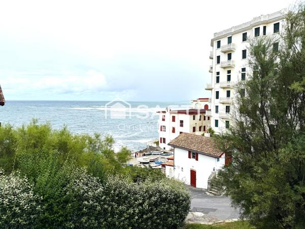 Appartement Art déco avec  mezzanine au bord de l'eau