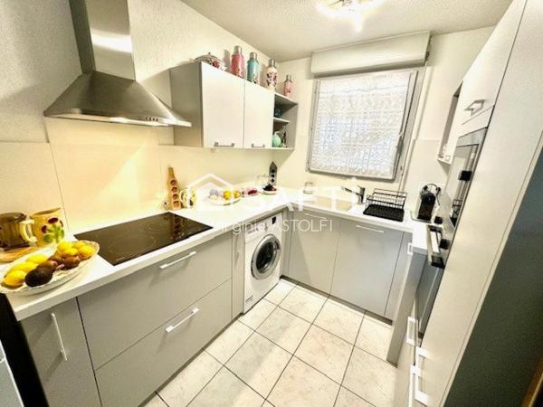 MURET - Joli appartement T2 avec terrasse, idéalement situé.