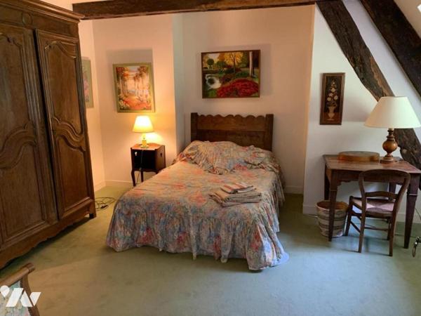 LISIEUX Nord Propriété 24ha Manoir 7 chambres, piscine, étang