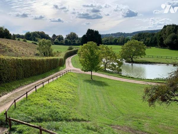 LISIEUX Nord Propriété 24ha Manoir 7 chambres, piscine, étang