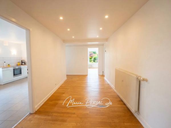 EXCLUSIVITÉ – APPARTEMENT T3 DE 90,4 M² AVEC JARDIN, ATELIER ET COMBLES AMÉNAGEABLES – FORT POTENTIEL DE VALORISATION à SERCOEUR (88600)