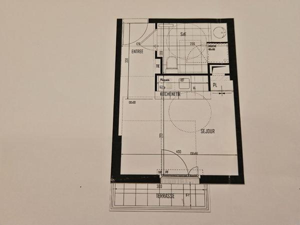 Appartement Suresnes: STUDIO de 22m²