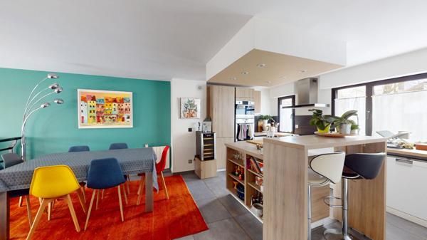 Maison Chatenay Malabry 7 pièces 128.69 m2 Carrez (191.29m² au total) + Toit Terrasse 76m² + Jardin 200m² environ