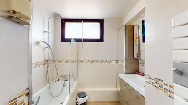 Maison Chatenay Malabry 7 pièces 128.69 m2 Carrez (191.29m² au total) + Toit Terrasse 76m² + Jardin 200m² environ