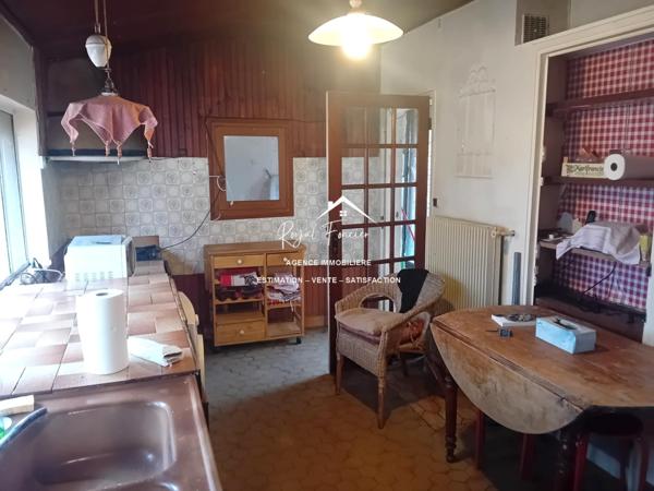 Dans un hameau, avec vue sur la nature