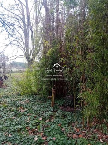 Dans un hameau, avec vue sur la nature