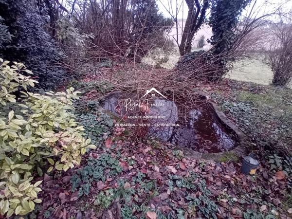 Dans un hameau, avec vue sur la nature