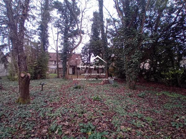 Dans un hameau, avec vue sur la nature
