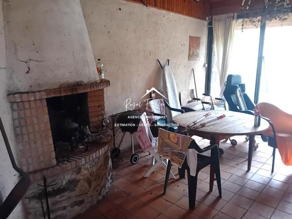 Dans un hameau, avec vue sur la nature