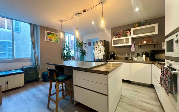 Appartement à vendre    3 pièces • 87 m2 Pau