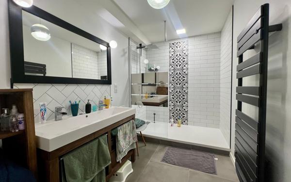 Appartement à vendre    3 pièces • 87 m2 Pau