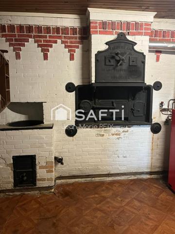 Grande maison de ville 230 m² – Fort potentiel – Jardin et grange