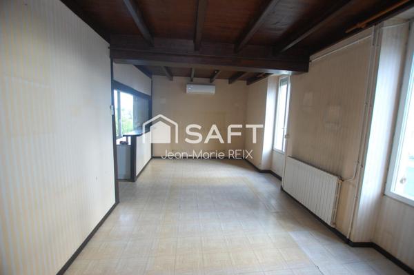 Grande maison de ville 230 m² – Fort potentiel – Jardin et grange