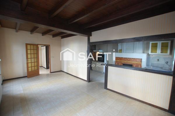 Grande maison de ville 230 m² – Fort potentiel – Jardin et grange