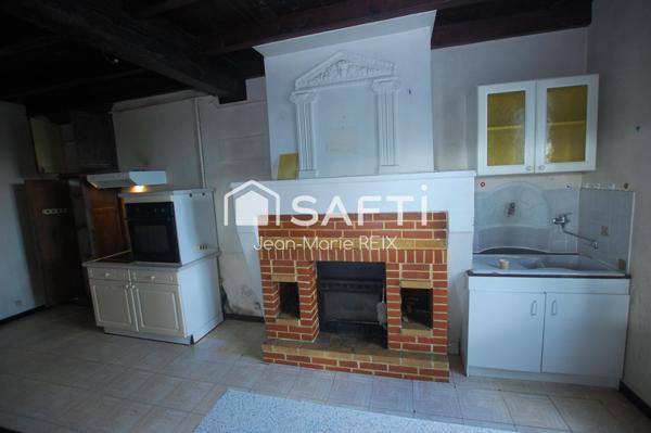 Grande maison de ville 230 m² – Fort potentiel – Jardin et grange