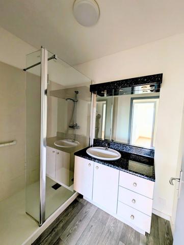 Dinan, 20 mn du littoral, T3 spacieux entièrement rénové