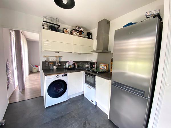 EXCLUSIVITÉ - APPARTEMENT DE 3 PIECES A VENDRE AUX CLAYES-SOUS-BOIS