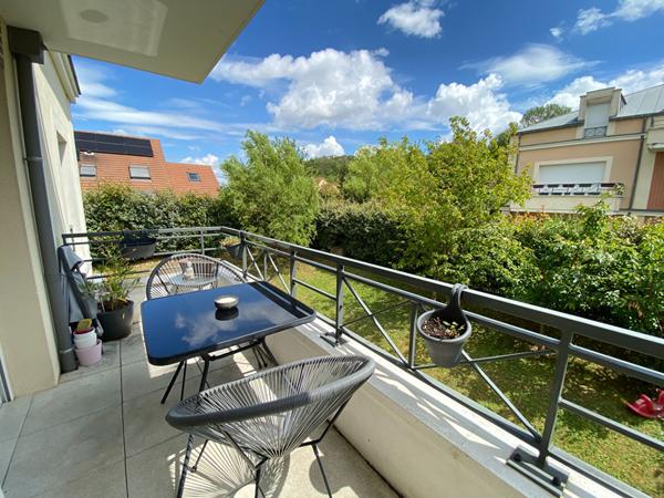 EXCLUSIVITÉ - APPARTEMENT DE 3 PIECES A VENDRE AUX CLAYES-SOUS-BOIS