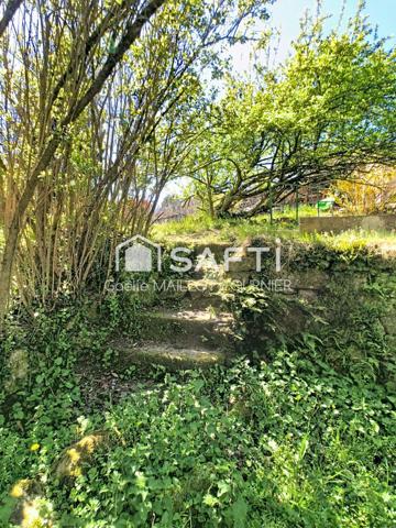Charmante maison en pierres avec grand jardin
