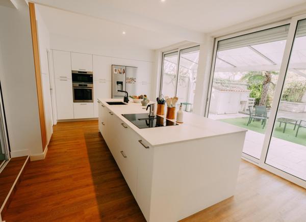 Bègles Pont de la Maye. Jolie Maison familiale.