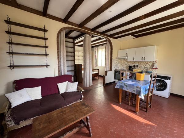 Cannes – A Louer - Grand Studio Meublé avec Balcon
