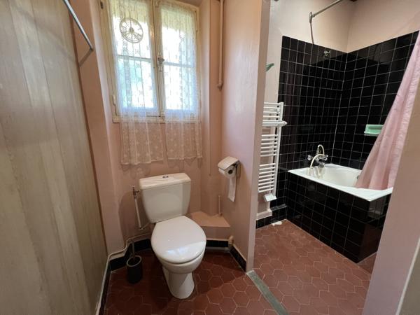 Cannes – A Louer - Grand Studio Meublé avec Balcon