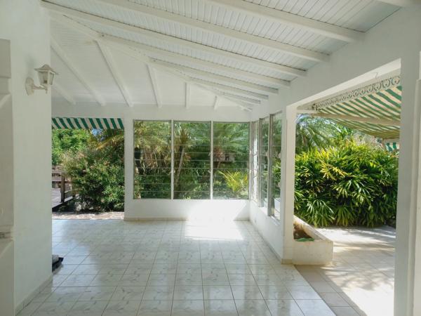 Maison à vendre 4 pièces LAMENTIN (971)