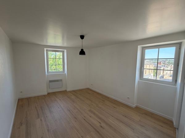 Appartement à louer 499 € CC Bessines-sur-Gartempe 2 p 49 m² DPE D