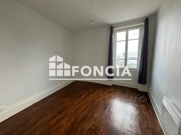 Location Studio 35.24 m² - 144 RUE GERLAND Lyon 69007