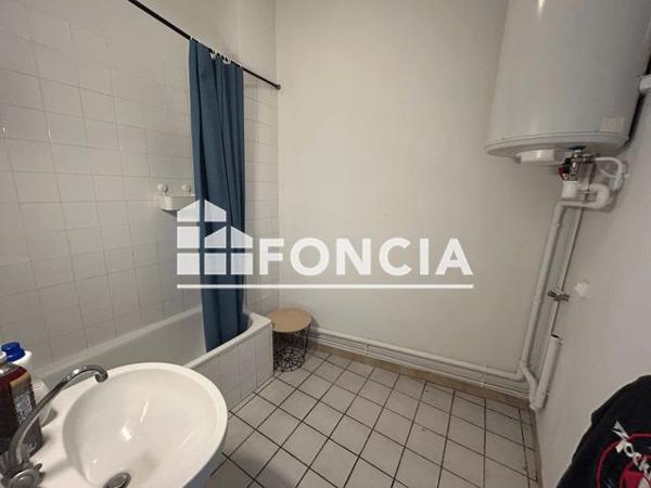 Location Studio 35.24 m² - 144 RUE GERLAND Lyon 69007