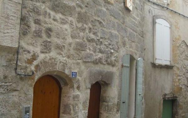 Immeuble à vendre    5 pièces • 108,76 m2 Forcalquier