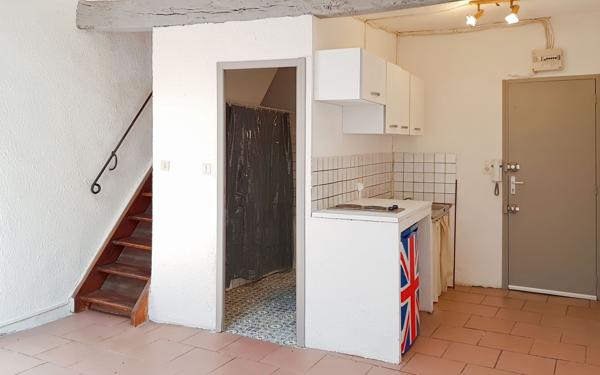 Immeuble à vendre    5 pièces • 108,76 m2 Forcalquier