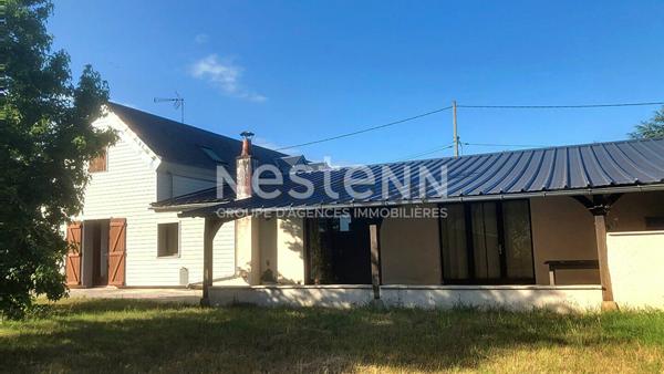 Maison familiale restaurée 195 m² - proche bourg de Contres - 7 pièces - 4 à 5 chambres - proximité toutes commodités