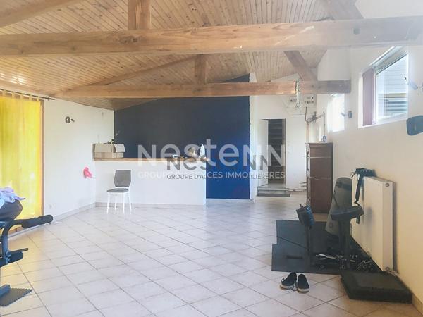 Maison familiale restaurée 195 m² - proche bourg de Contres - 7 pièces - 4 à 5 chambres - proximité toutes commodités