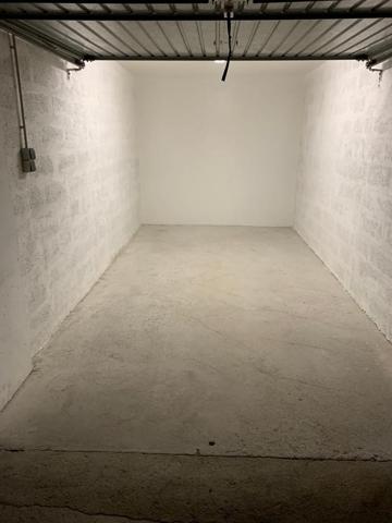 GARAGE boxé Marseille 13008