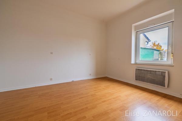 Appartement 3 pièces avec garage, jardin, cave et stationnement extérieur à Zoufftgen!