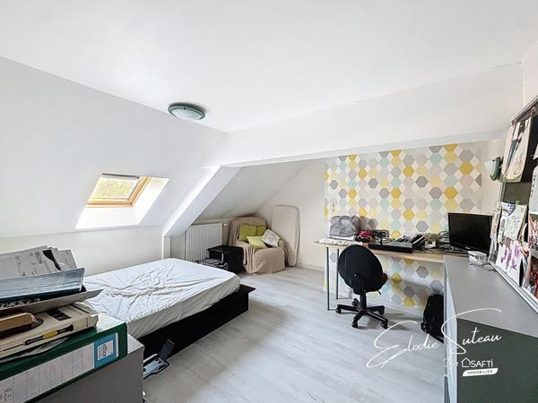 7min Bécon les Granits Maison 144m2 5 chambres