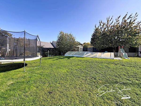 7min Bécon les Granits Maison 144m2 5 chambres