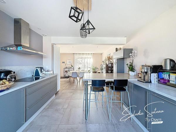 7min Bécon les Granits Maison 144m2 5 chambres