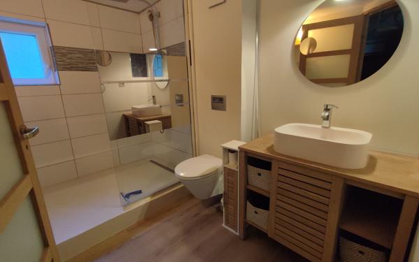 Maison à vendre    5 pièces •  Port-des-Barques