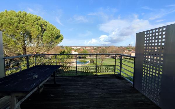 Maison à vendre    5 pièces •  Port-des-Barques