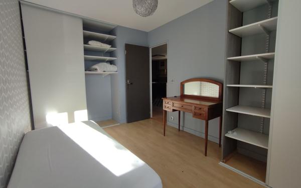 Maison à vendre    5 pièces •  Port-des-Barques