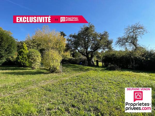 Exclusivité - Terrain  construcible de 1500 m² en centre bourg à Vitry Aux Loges
