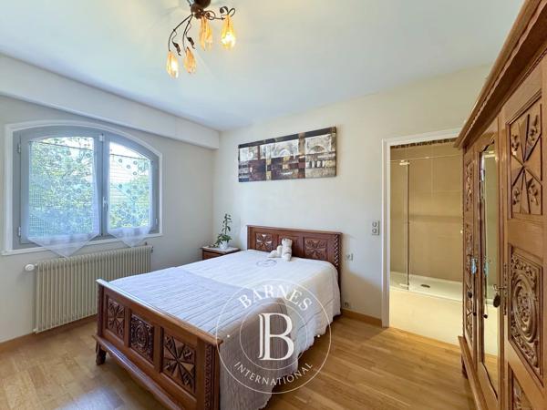 Chambéry, Maison 4 Chambres -  248 m² à vendre