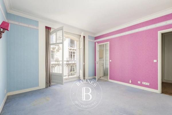 Neuilly-sur-Seine, Hôtel particulier 4 Chambres -  300 m² à vendre