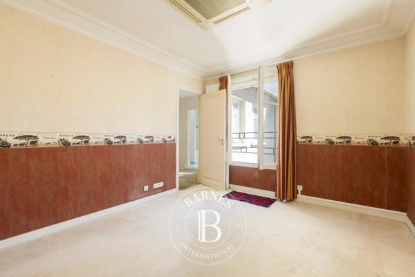 Neuilly-sur-Seine, Hôtel particulier 4 Chambres -  300 m² à vendre