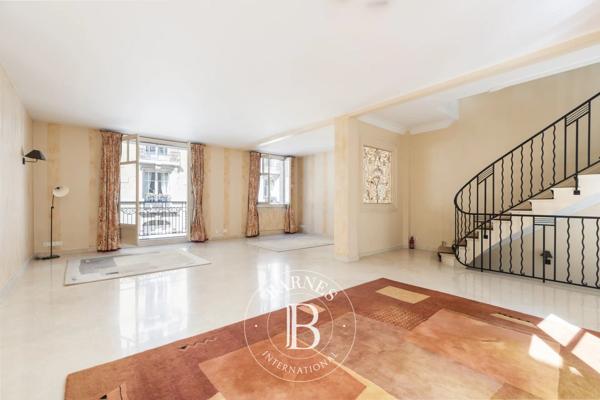 Neuilly-sur-Seine, Hôtel particulier 4 Chambres -  300 m² à vendre